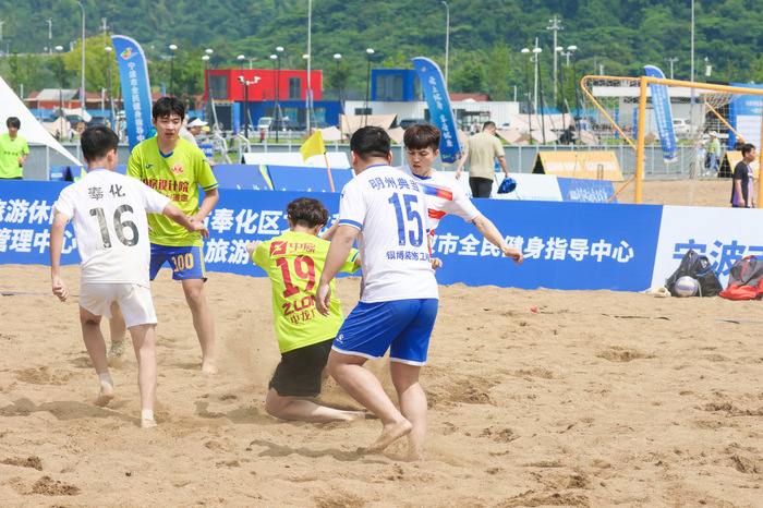 https://img3.jiemian.com/101/original/20250601/import_1748748152564020170016_a700xH.jpg